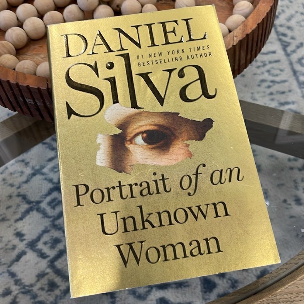 Daniel Silva - Portrait of an Unknown Woman: A Novel - Picture 2 of 6